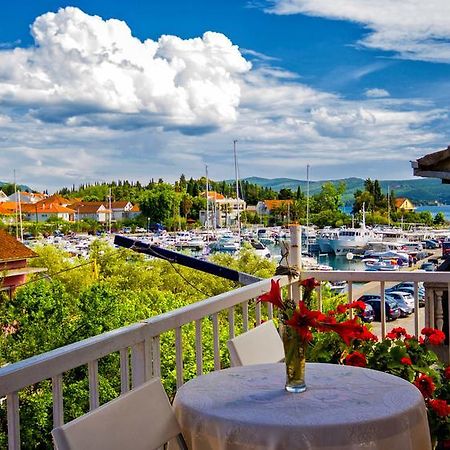 Pakovo Apartments Andrija Tivat Bagian luar foto